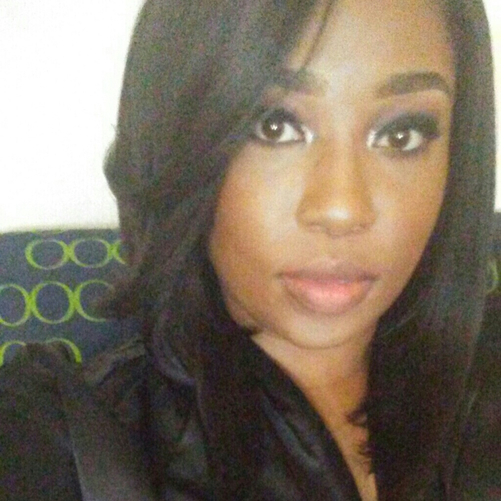 Meet your Posher, Domonique